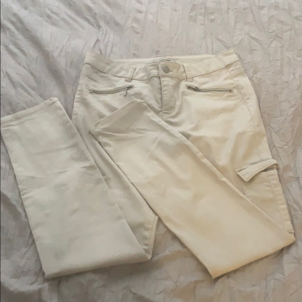 Straight/skinny leg cargo pant khakis.